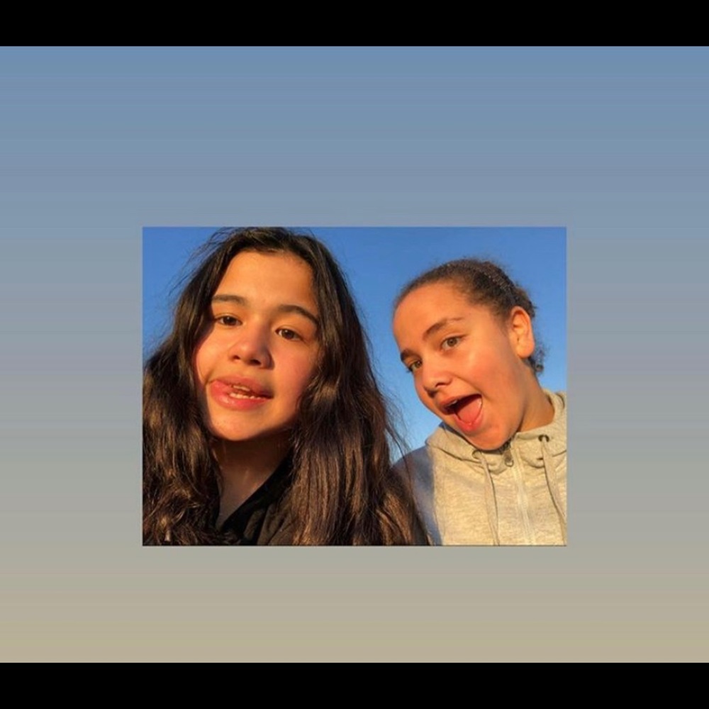 Meet your Posher, Gaby and